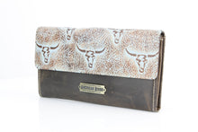 Load image into Gallery viewer, Women’s Brown Turquoise Bison Clutch ABLW 18-2548