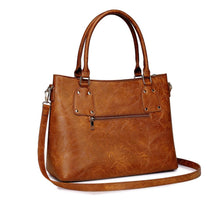 Load image into Gallery viewer, COW PU HANDBAG WIHT CLUTH
