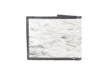 Load image into Gallery viewer, Western Bifold Wallet with Filigree Tooling &amp; Concho: Long Horn
