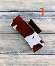 Load image into Gallery viewer, WESTERN PRINT HAIR CLIP
