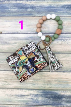 Load image into Gallery viewer, WESTERN PRINT SILICONE BEADED BRACELET CARD HOLDER KEYCHAIN
