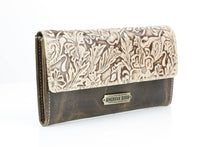 Load image into Gallery viewer, Women’s Brown Leather Leaf Clutch Wallet ABLW 18-2515
