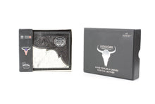 Load image into Gallery viewer, Western Bifold Wallet with Filigree Tooling &amp; Concho: Long Horn
